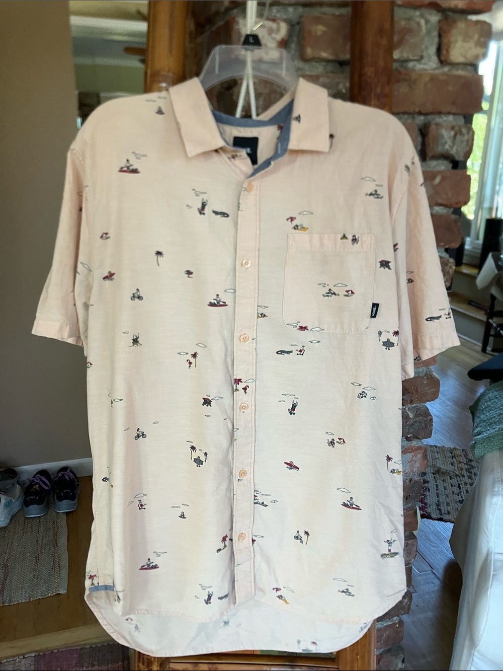 Vans Men's Large Cream Short-Sleeve Button-Down Shirt with Mini Beach Print